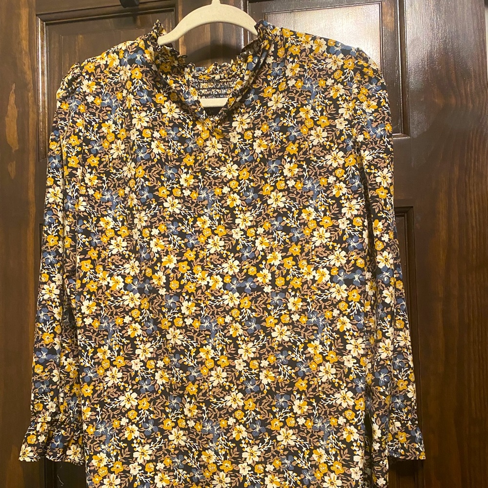 Lily White Floral Blouse - Medium